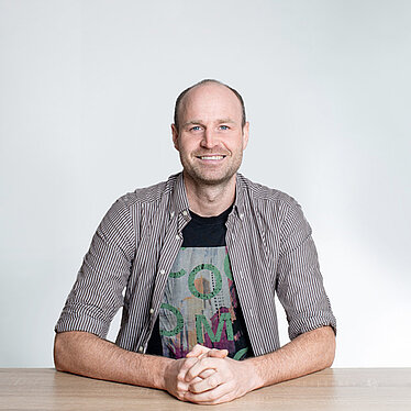 Steven Foster | OPTINVEST Beamte